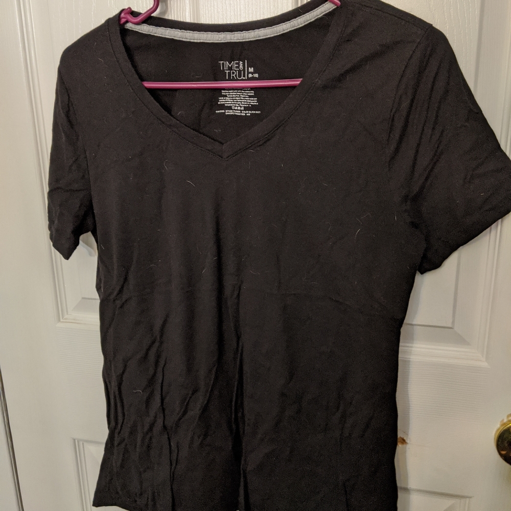 Black tee